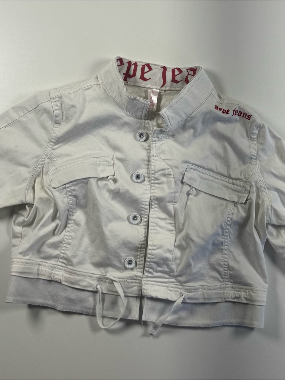 Pepe Jeans White Jean Jacket with Red Script Trim - Picture 2 of 5